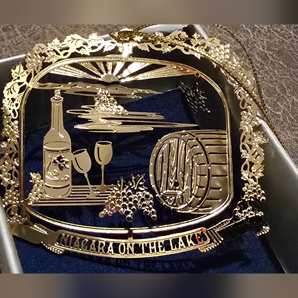 18k Gold Plated Brass Niagara on the Lake Ornament Vintage
